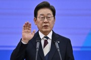 伊川重回青瓦台 复苏经济 弥合社会裂痕 韩国新总统有哪些执政计划？